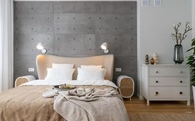 RABBIT HOLE - butikowy hotel w Kielcach